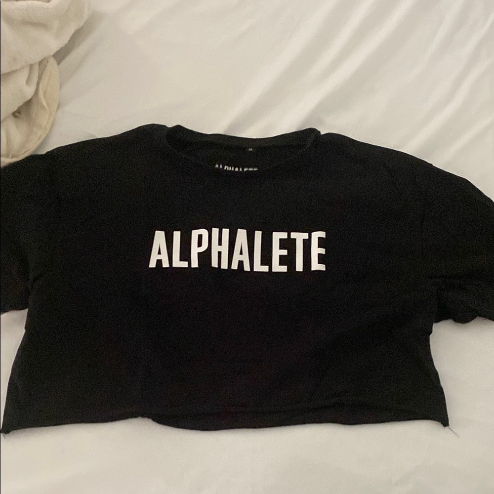 Alphalete cropped tee